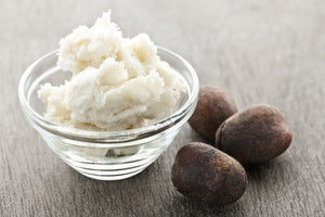 WHY SHEA BUTTER WORKS AS A MOISTURIZER